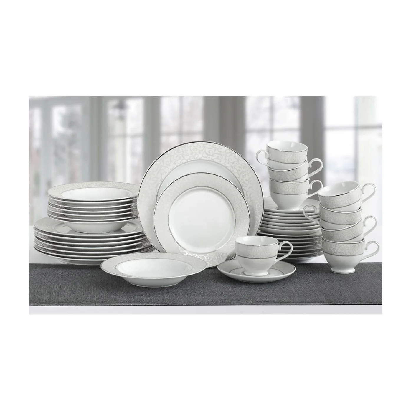 Mikasa  40-piece Antique Print Porcelain Dinnerware Set