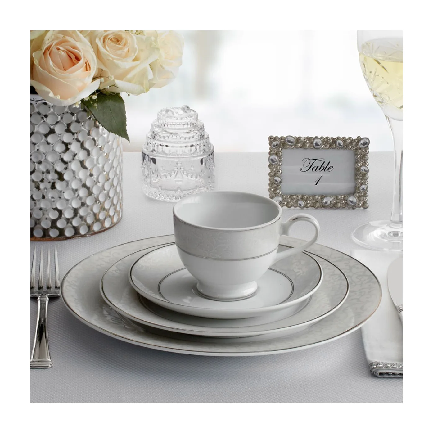 Mikasa  40-piece Antique Print Porcelain Dinnerware Set